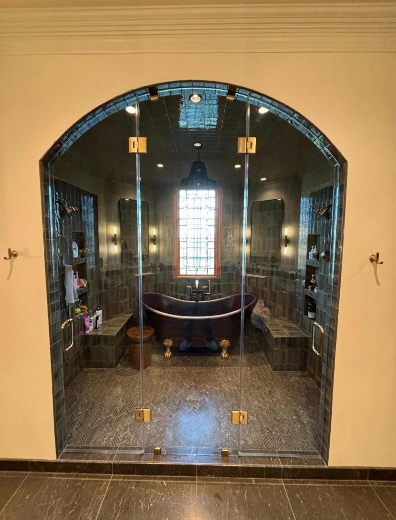 Arched floor-To-Ceiling 3-Piece Inline with Double Doors in Austin, TX